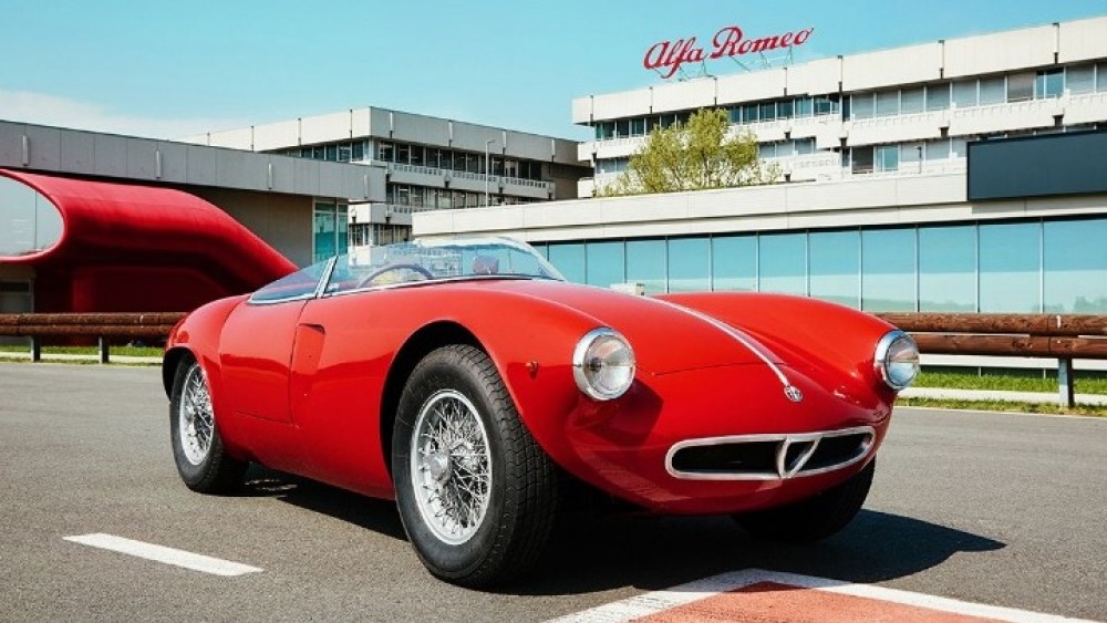 Η Alfa Romeo συνεχίζει τον θρύλο του 1000 Miglia
