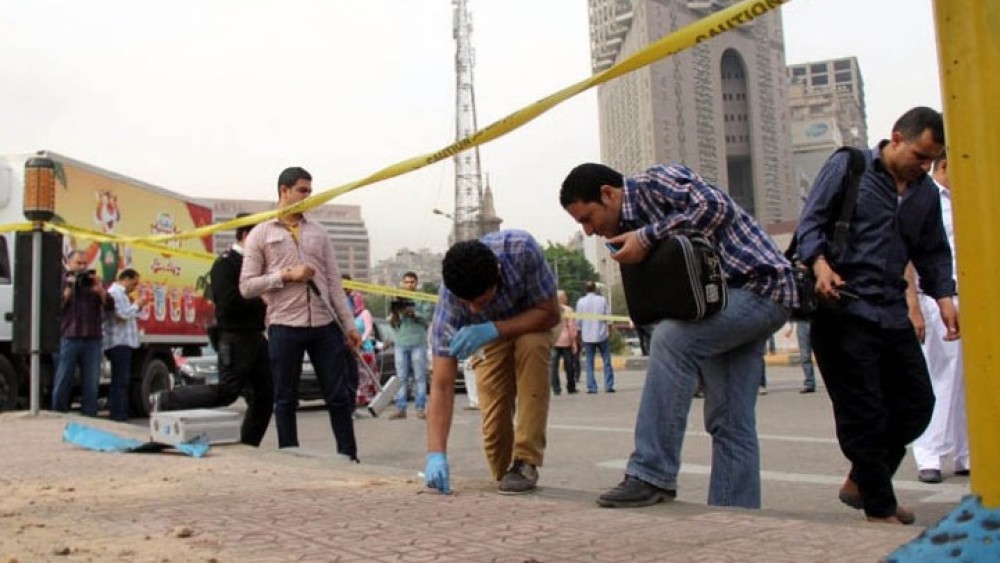 Δεκαεπτά νεκροί από έκρηξη αυτοκινήτου στο κέντρο του Καΐρου