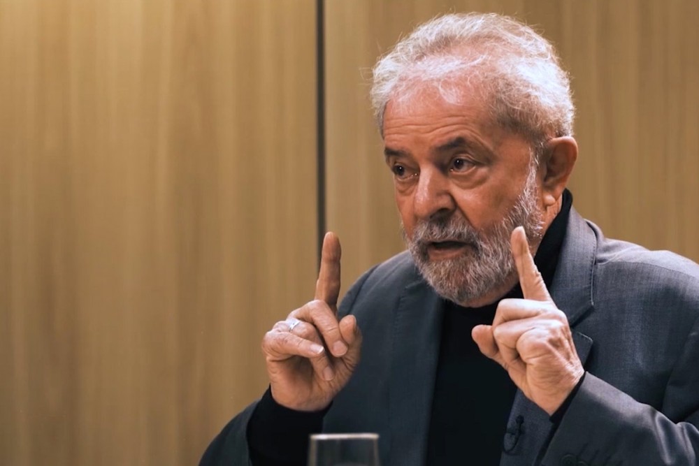 Βραζιλία: Δημοσίευμα κάνει λόγο για συνωμοσία δικαστών κατά του Λούλα