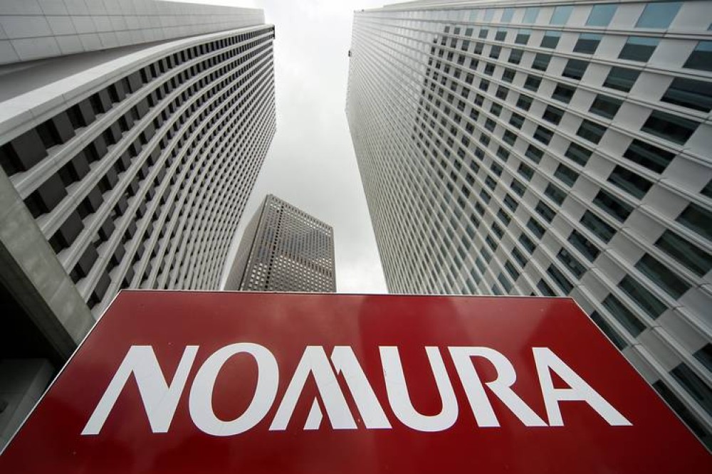 Nomura: Οι επενδυτές θα στραφούν στα ελληνικά και τα ιταλικά ομόλογα
