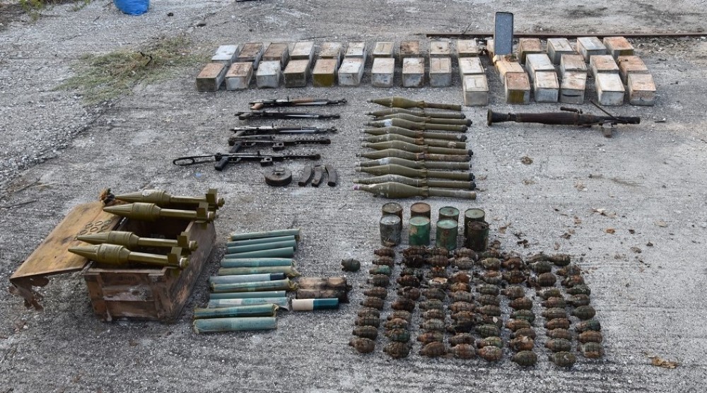 Οπλοστάσιο με ρουκετοβόλα, χειροβομβίδες, καλάσνικοφ βρέθηκε στην Καστοριά