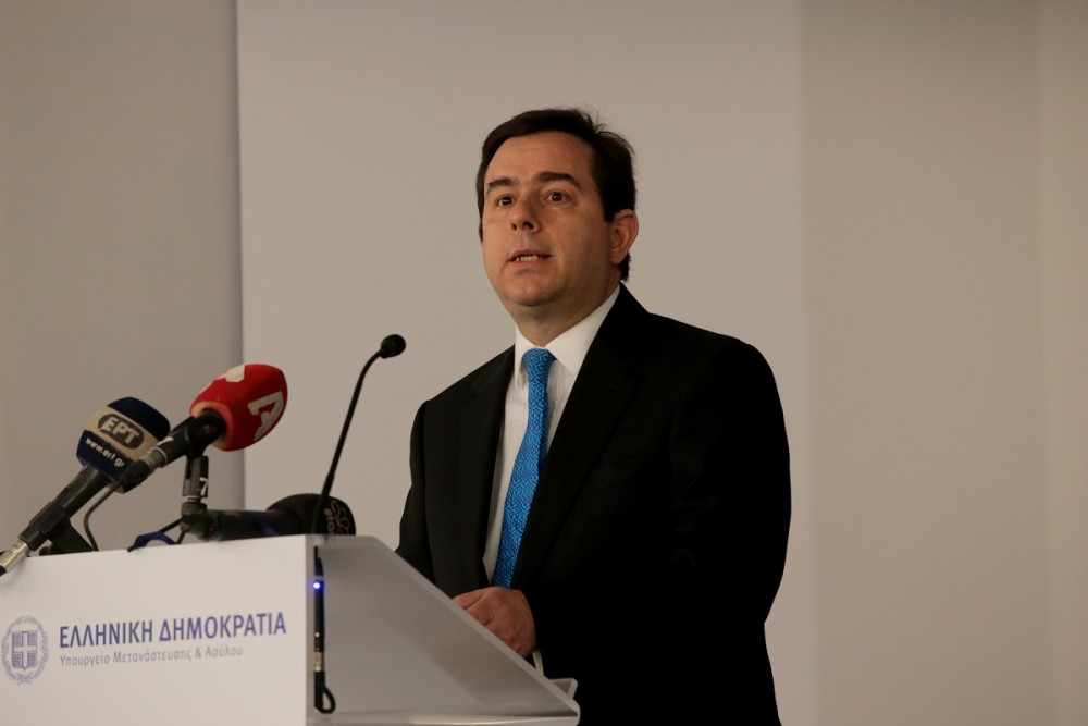 Μηταράκης στο CNN: «Η Ελλάδα σέβεται απόλυτα το διεθνές δίκαιο»