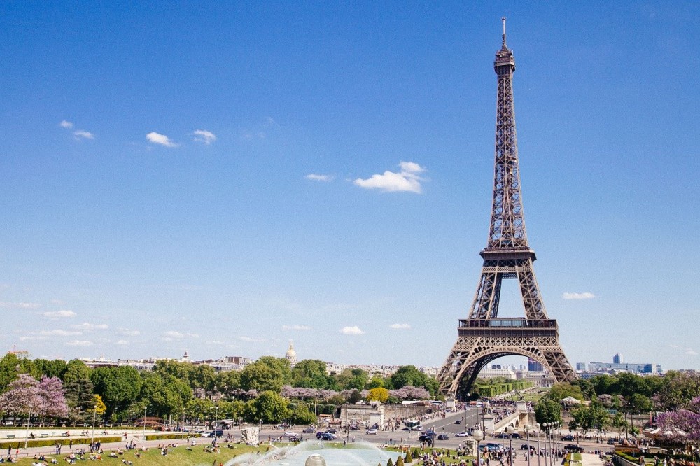 Παρίσι: Άνοιξε και πάλι ο Πύργος του Άιφελ