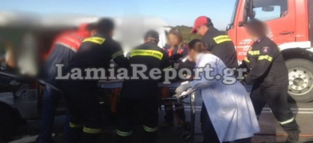 Λαμία: Ένας νεκρός και δύο τραυματίες μετά από τροχαίο