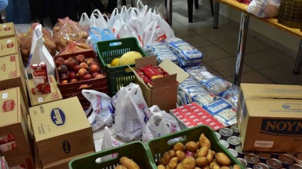 Ιανός-Παλαμάς: Τρόφιμα σε ευπαθείς ομάδες από το Ίδρυμα Σταύρος Νιάρχος