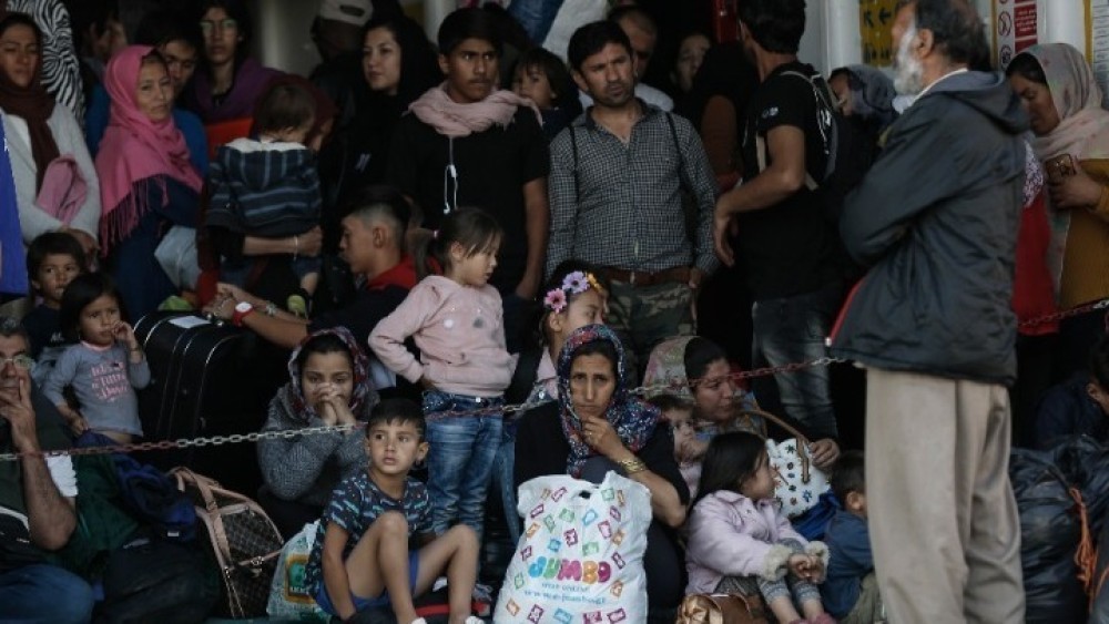 Επιχείρηση απομάκρυνσης προσφύγων και μεταναστών από την πλατεία Βικτωρίας