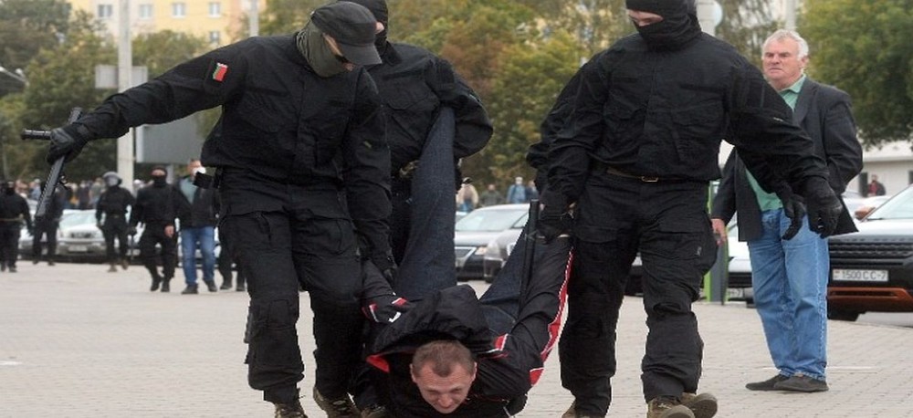Συνεχίζονται οι διαδηλώσεις κατά του Λουκασένκο -Συλλήψεις και δακρυγόνα