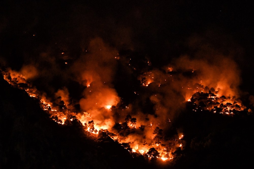 Μάχη με τις φλόγες στον Έβρο &#8211; Ενισχύονται οι πυροσβεστικές δυνάμεις