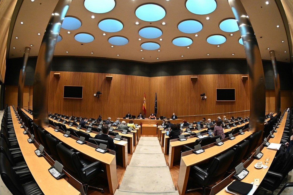 Δικαστήριο «μπλοκάρει» τα περιοριστικά μέτρα στην περιφέρεια της Μαδρίτης