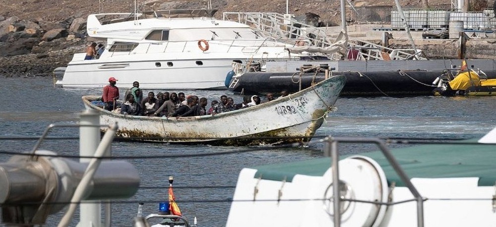 Περισσότεροι από χίλιοι μετανάστες έφθασαν στα Κανάρια Νησιά μέσα σε 48 ώρες