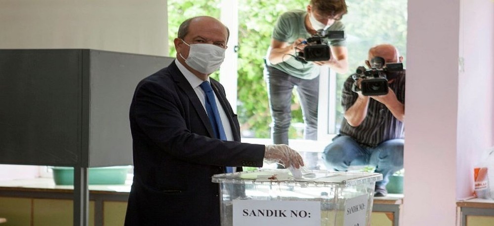 Προηγείται ο Ερσίν Τατάρ στα πρώτα αποτελέσματα των «εκλογών» στα κατεχόμενα