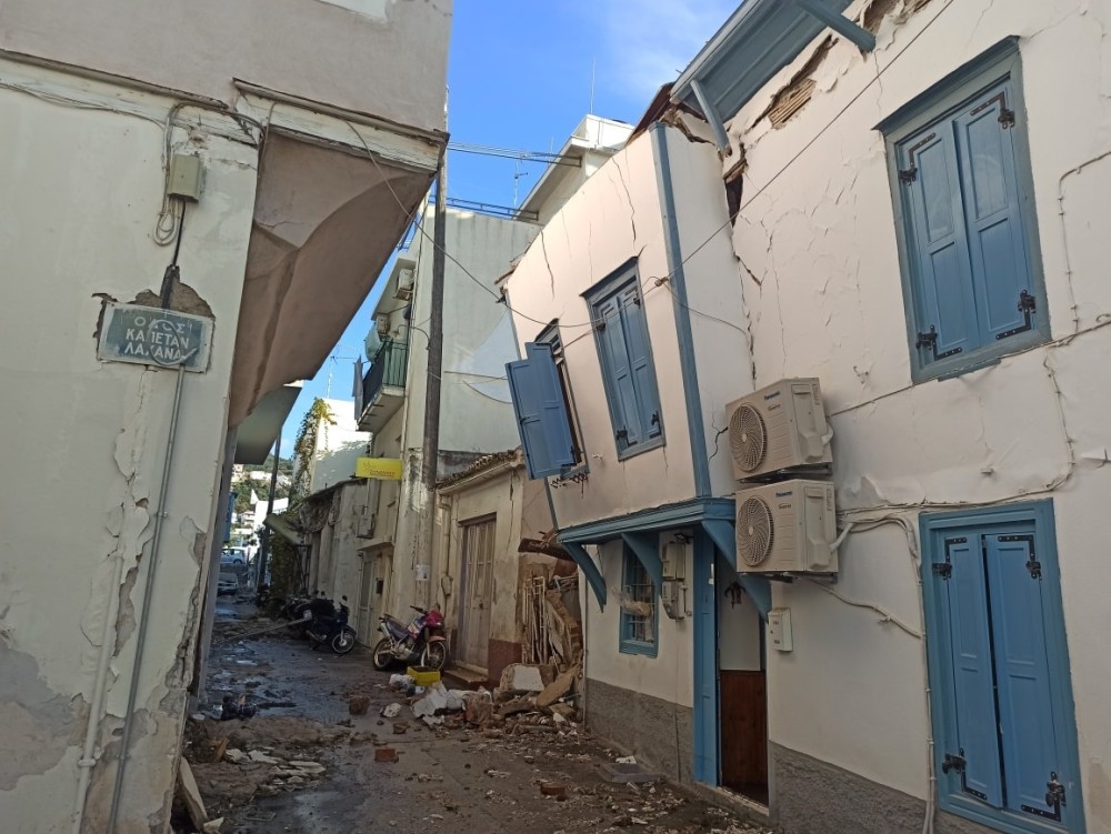 Σάμος: 300 κτίρια προσωρινά μη κατοικήσιμα από το χτύπημα του Εγκέλαδου