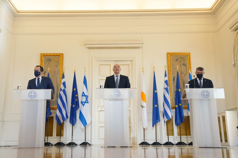Διπλωματικές πηγές: Θετικός απολογισμός της πρώτης συνάντησης των ΥΠΕΞ Ελλάδας, Κύπρου, Ισραήλ