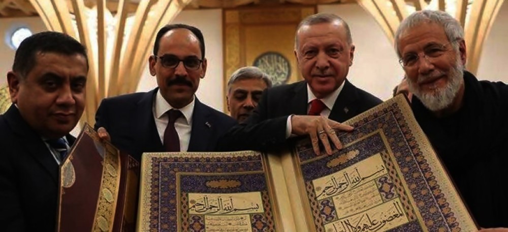 Με «ξεσηκωμό του Ισλάμ» απειλεί ο Ερντογάν την Ευρώπη