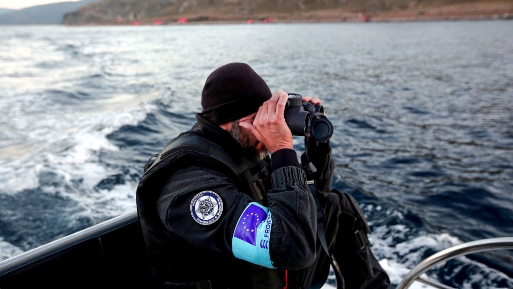 Διαψεύδει η Frontex τις επαπροωθήσεις προσφύγων