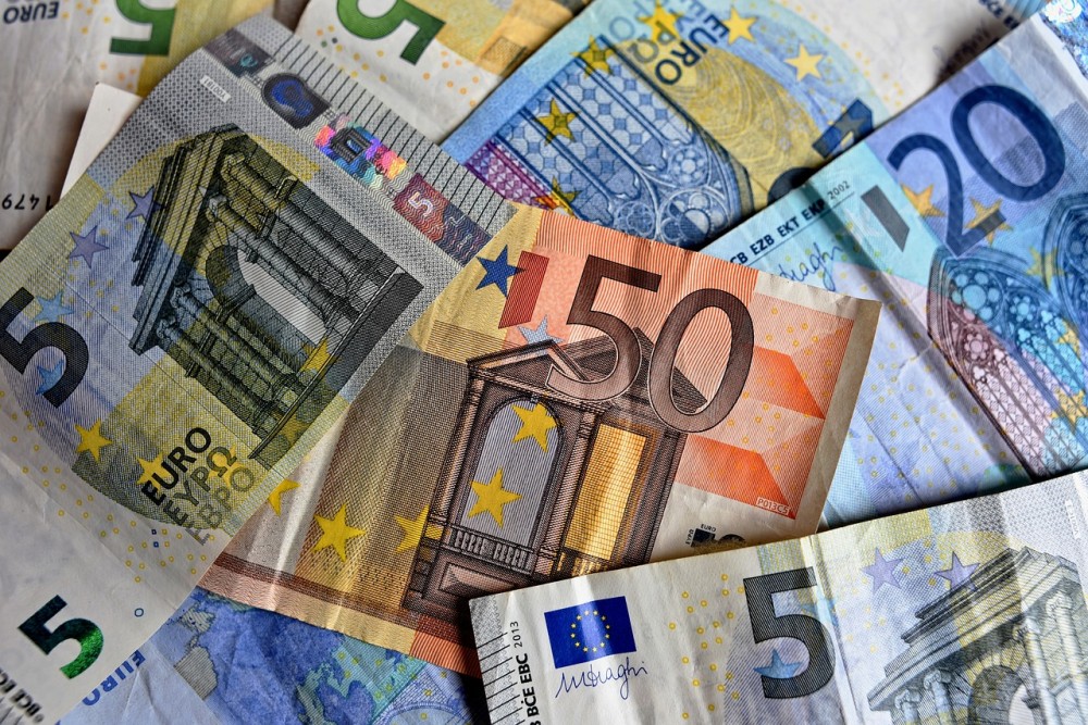 Επιστρεπτέα προκαταβολή: Πιστώνονται σήμερα 303,9 εκατ. ευρώ