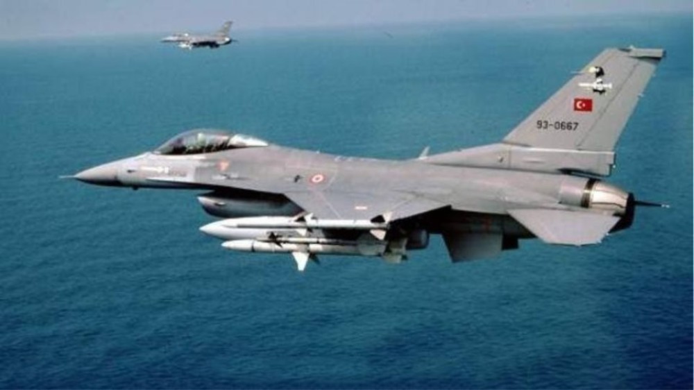 Νέες παραβιάσεις: Τουρκικά  F-16 πέταξαν πάνω από τις Οινούσσες