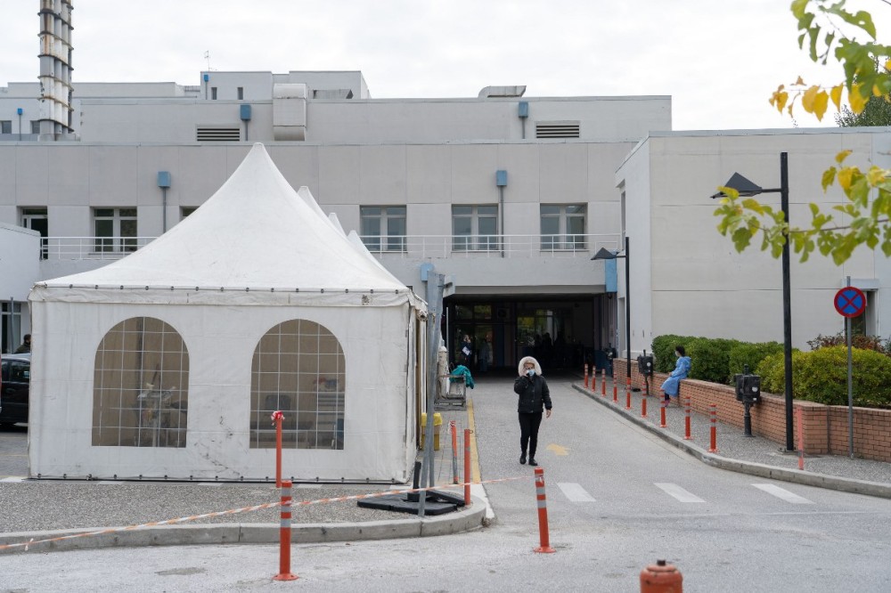 Παπαγεωργίου: Ύφεση χθες στις εισαγωγές ασθενών με κορωνοϊό