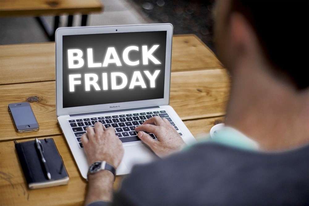 Black Friday: Τι πρέπει να προσέχουμε στις διαδικτυακές αγορές