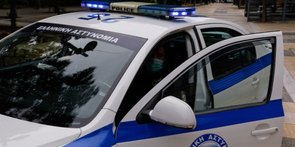 Καμίνια: Άγρια συμπλοκή σε διαμέρισμα με ένα νεκρό