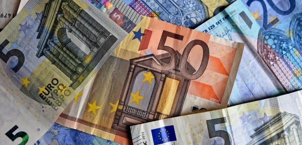 Ποιοι θα μοιραστούν το 1 δισ. ευρώ της 5ης επιστρεπτέας προκαταβολής