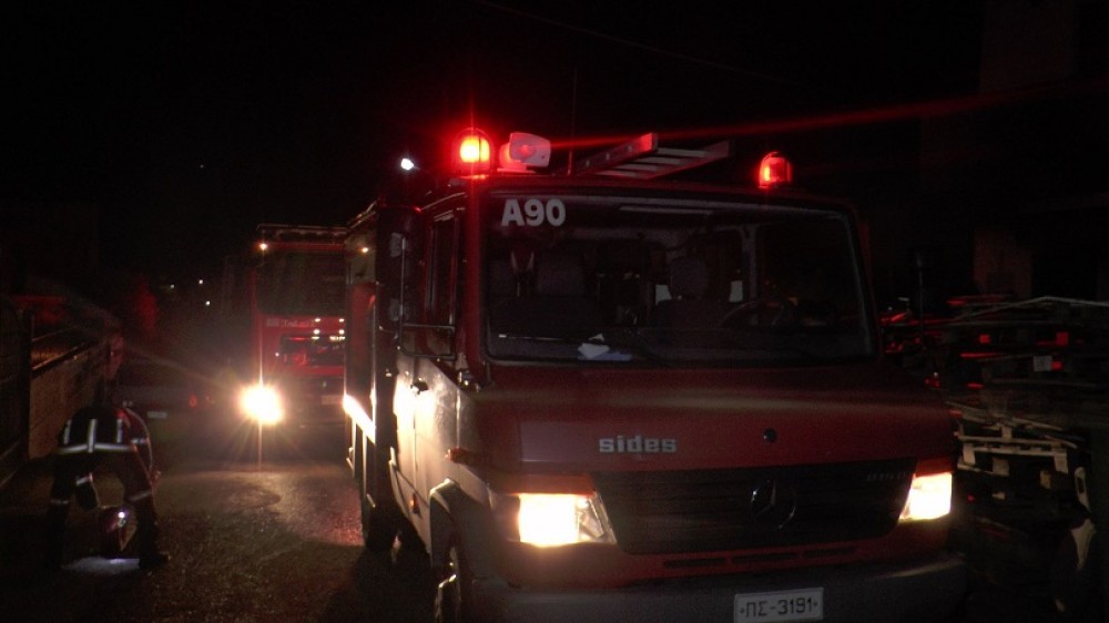 Μεγάλη πυρκαγιά σε βιοτεχνία στο Μοσχάτο &#8211; Ισχυρές πυροσβεστικές δυνάμεις στο σημείο