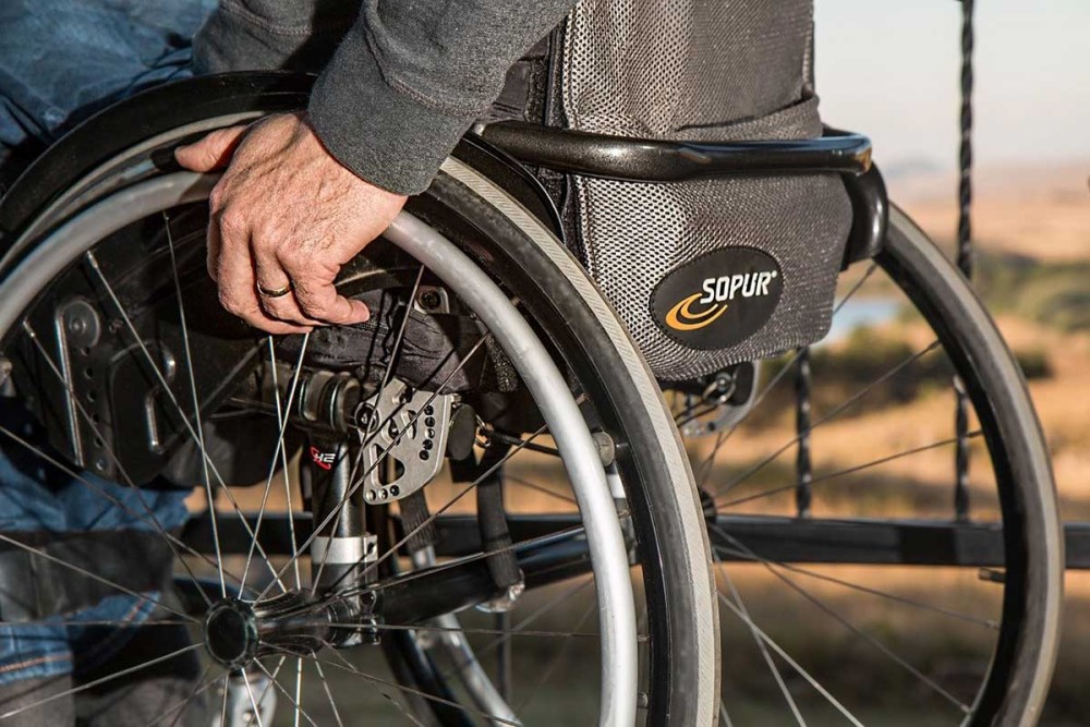 Περιφέρεια Αττικής: Συγχρηματοδοτεί τη λειτουργία 21 Στεγών Υποστηριζόμενης Διαβίωσης για άτομα με αναπηρία