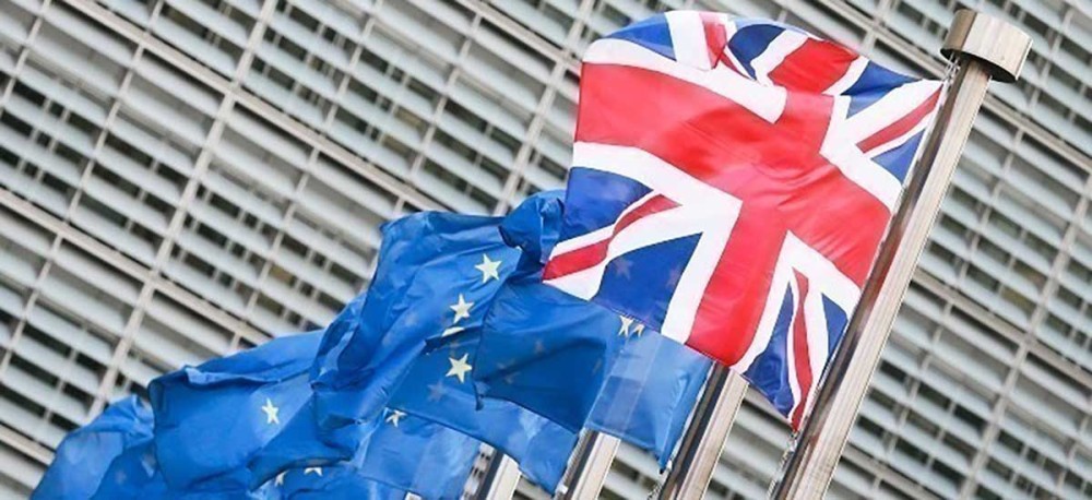 Βρετανία-ΕΕ: Δημοσιεύτηκε η εμπορική συμφωνία για το Brexit