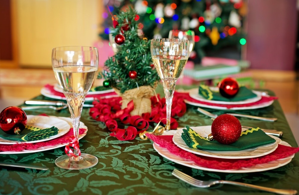 Κλειστά τα εστιατόρια στα ξενοδοχεία παραμονή και ανήμερα Χριστουγέννων και Πρωτοχρονιάς