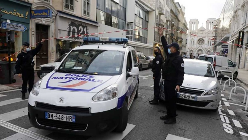Γαλλία: Τρεις αστυνομικοί νεκροί και ένας τραυματίας από πυρά
