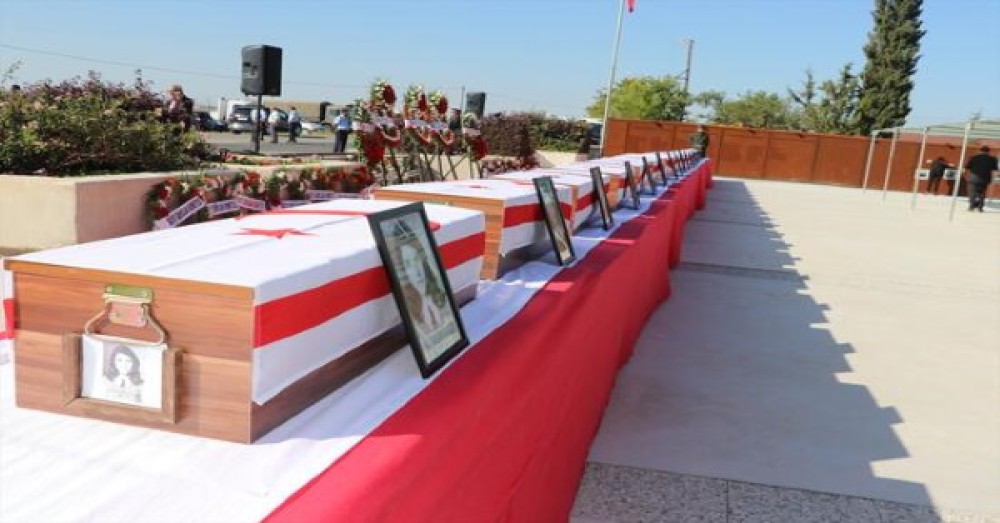 Στην Κύπρο θάβουν ακόμα νεκρούς του &#8217;74