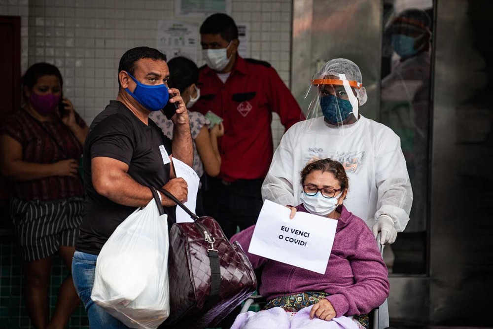 Κορωνοϊός-Τραγωδία στη Βραζιλία: Διασωληνωμένοι πεθαίνουν από ασφυξία