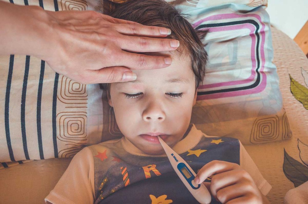 Αμερικανοί επιστήμονες: Ο κορωνοϊός θα καταλήξει μια συνηθισμένη παιδική λοίμωξη