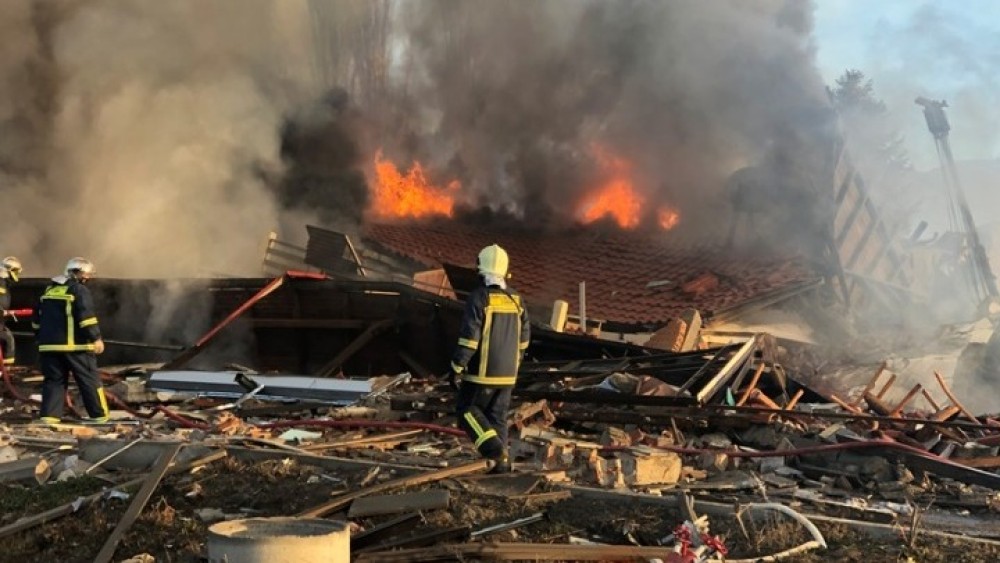 Καστοριά: Εικόνα απόλυτης καταστροφής μετά την έκρηξη που ισοπέδωσε ξενοδοχείο