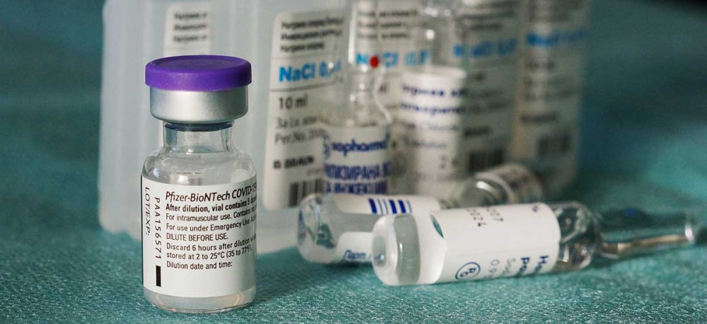 Η Σουηδία σταματά τις πληρωμές για τα εμβόλια στην Pfizer