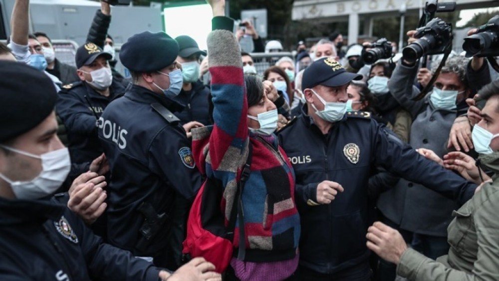 Τουρκία: Συλλήψεις 159 φοιτητών στην Κωνσταντινούπολη