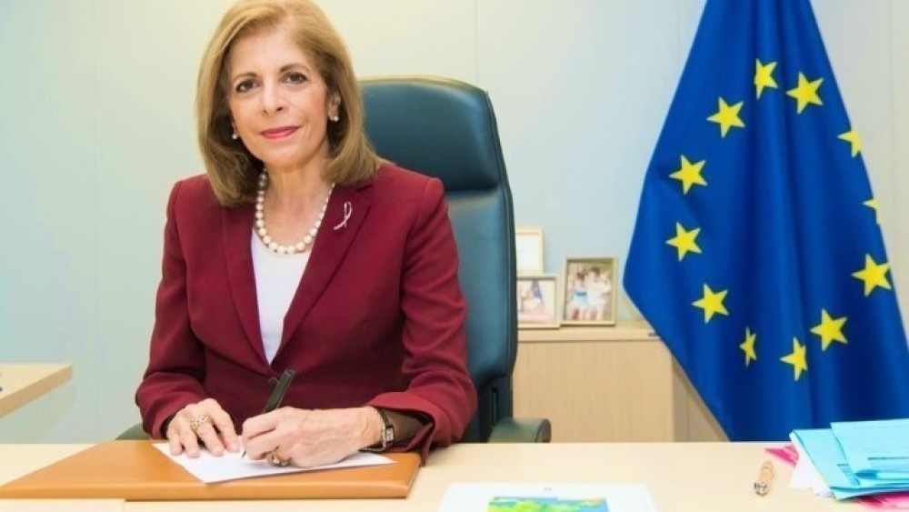 Κυριακίδου: Η ΕΕ θα επιταχύνει εγκρίσεις εμβολίων για το νέο κορωνοϊό