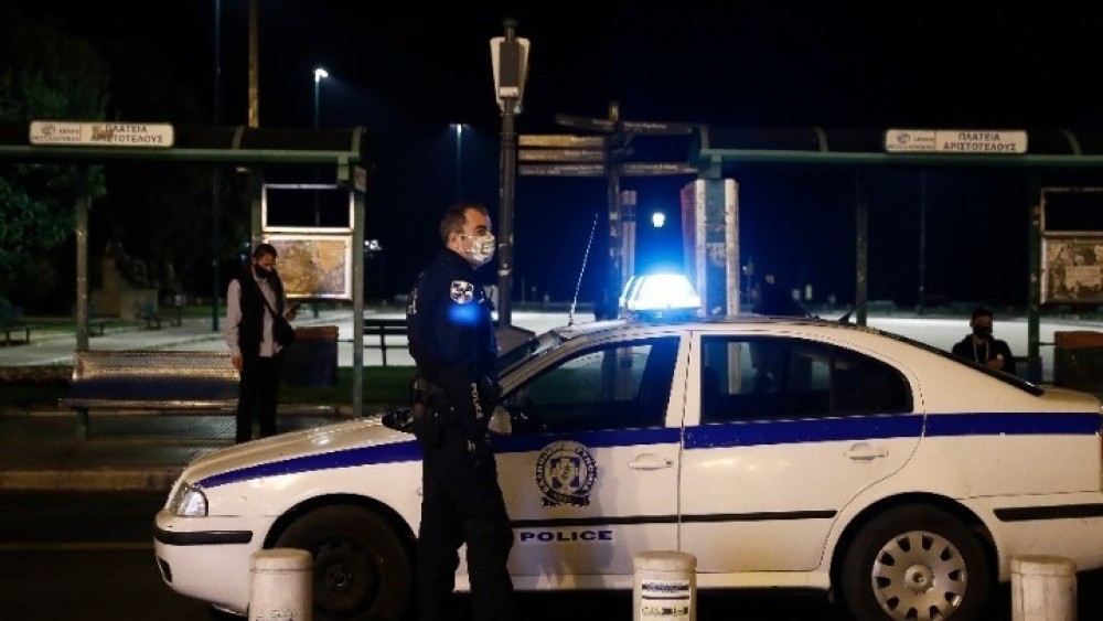 Πυροβολισμοί και καταδίωξη στο κέντρο της Αθήνας: Οι δράστες ξέχασαν το όπλο στο ταξί
