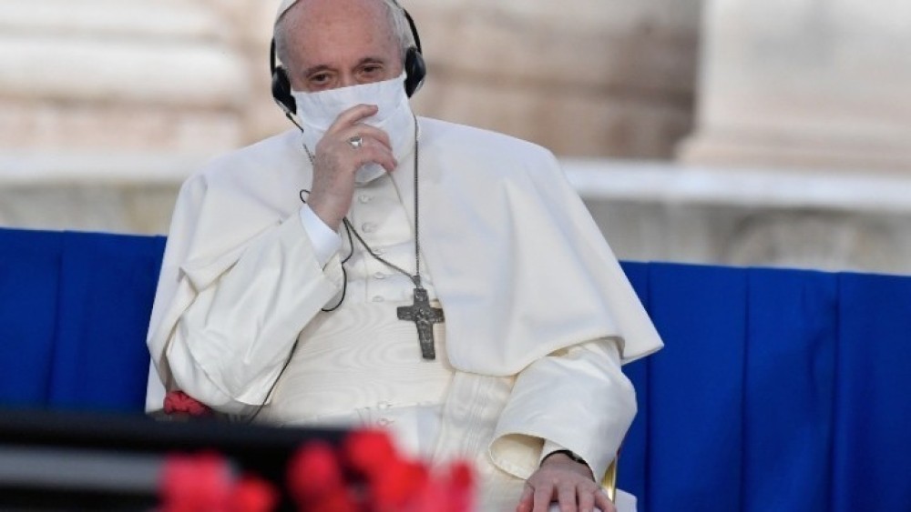 Πάπας Φραγκίσκος: «Ας σιγήσουν τα όπλα»