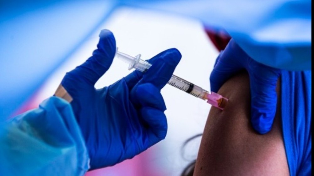Οι μισές δόσεις του εμβολίου της Astrazeneca στην ΕΕ