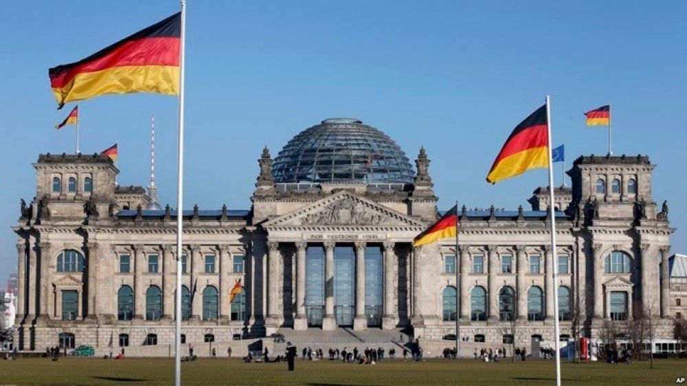 Γερμανία: Διαφωνίες κορυφαίων οικονομολόγων για την αντιμετώπιση της πανδημίας