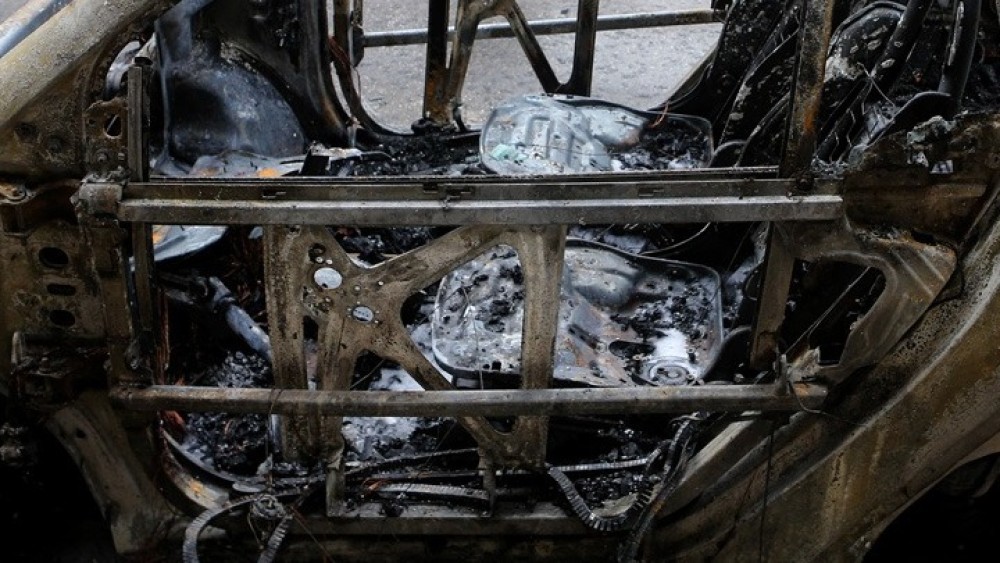 Καισαριανή: Εμπρηστική επίθεση σε αντιπροσωπεία αυτοκινήτων-Κάηκαν δέκα οχήματα