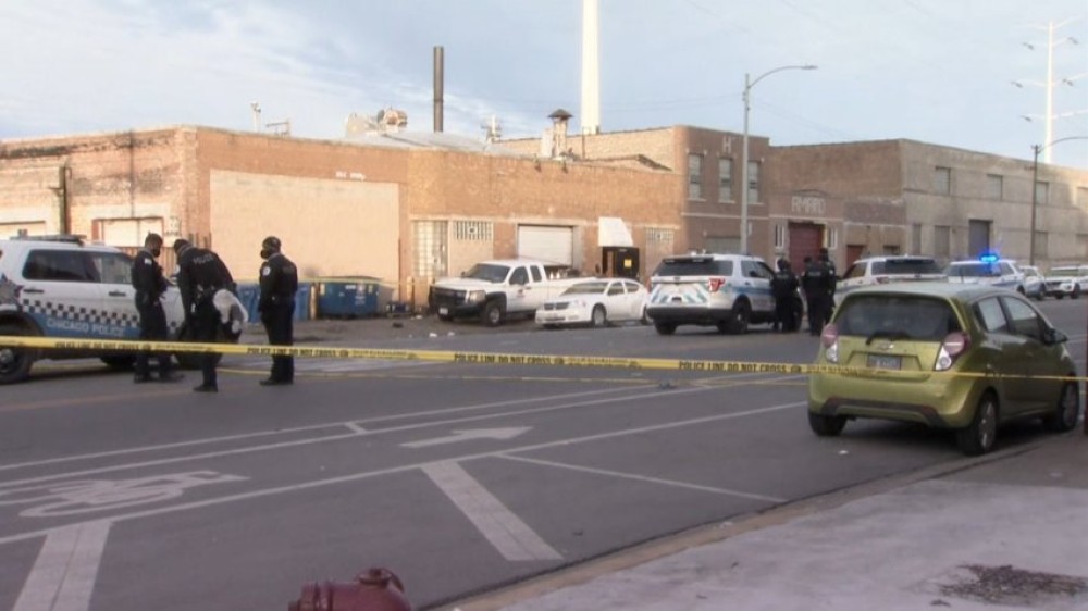 Πυροβολισμοί με 2 νεκρούς, 13 τραυματίες στο Σικάγο