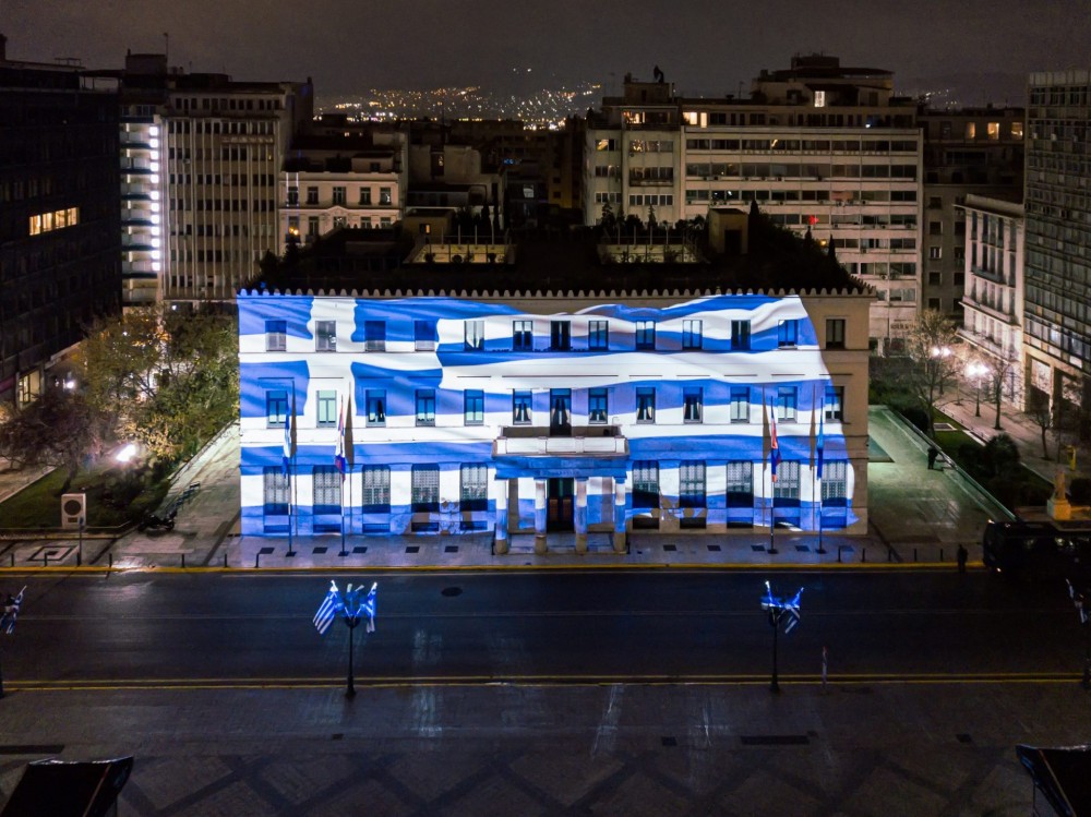 Η Αθήνα γιορτάζει τα 200 χρόνια από την Ελληνική Επανάσταση (vid)