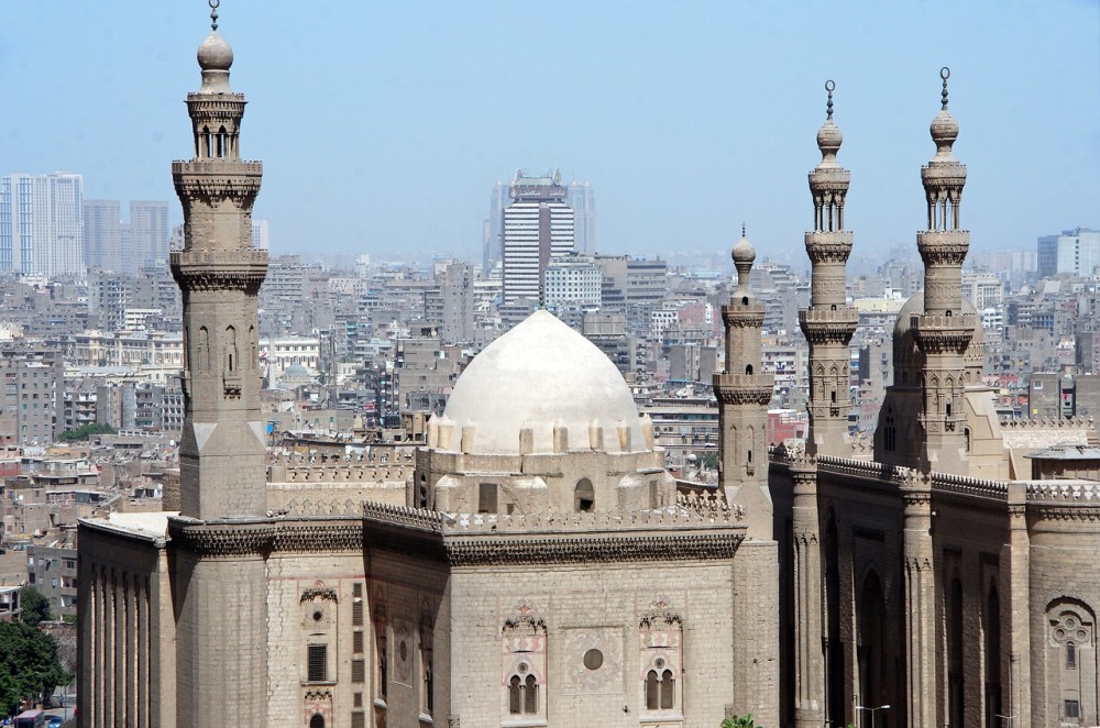 Δίχτυα στο Κάιρο ρίχνει τώρα η Άγκυρα