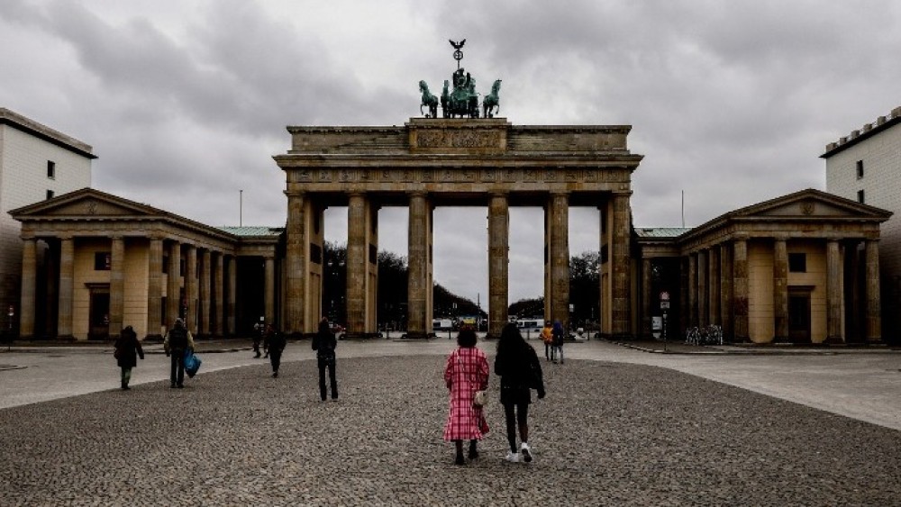 Γερμανία: Αναπόφευκτο τo πιο σκληρό lockdown, λένε οι επιστήμονες