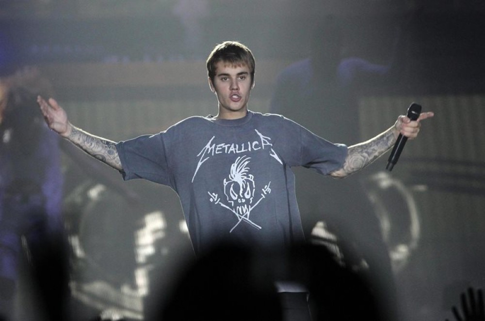 Justin Bieber: Νέο άλμπουμ, περιοδεία και σειρά ντοκιμαντέρ(vid)
