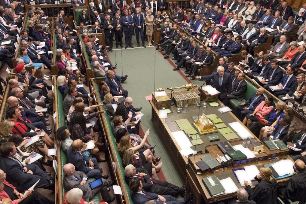 Πρώτο «ναι» της βρετανικής Βουλής στο ν&#x2F;σ κατά του Brexit χωρίς συμφωνία