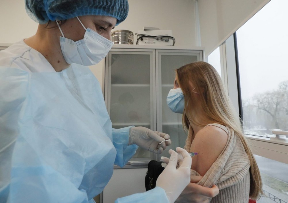 Ουκρανία: Επιπλέον προμήθεια 10 εκατομμυρίων δόσεων, του εμβολίου της Pfizer