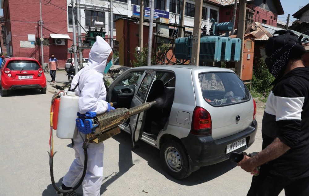 Ινδία: Μόνο lockdown πολλών εβδομάδων μπορεί να αναχαιτίσει τη δυναμική της επιδημίας